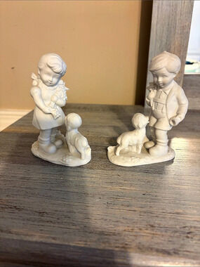 Goebel Hummel Strolling Along Pair Figurines White